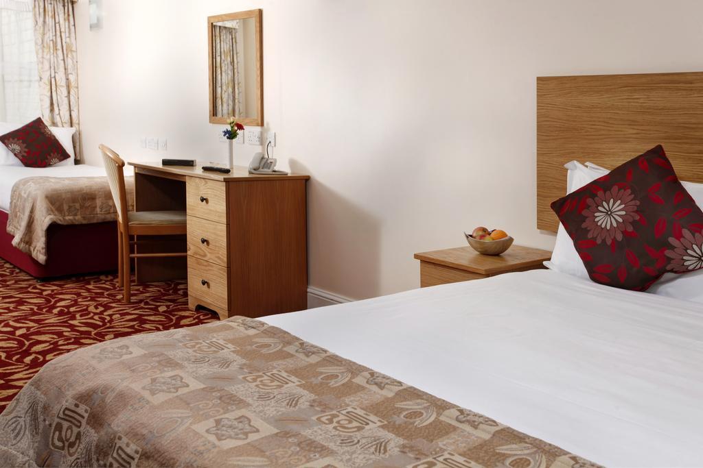 Best Western London Ilford Hotel Экстерьер фото