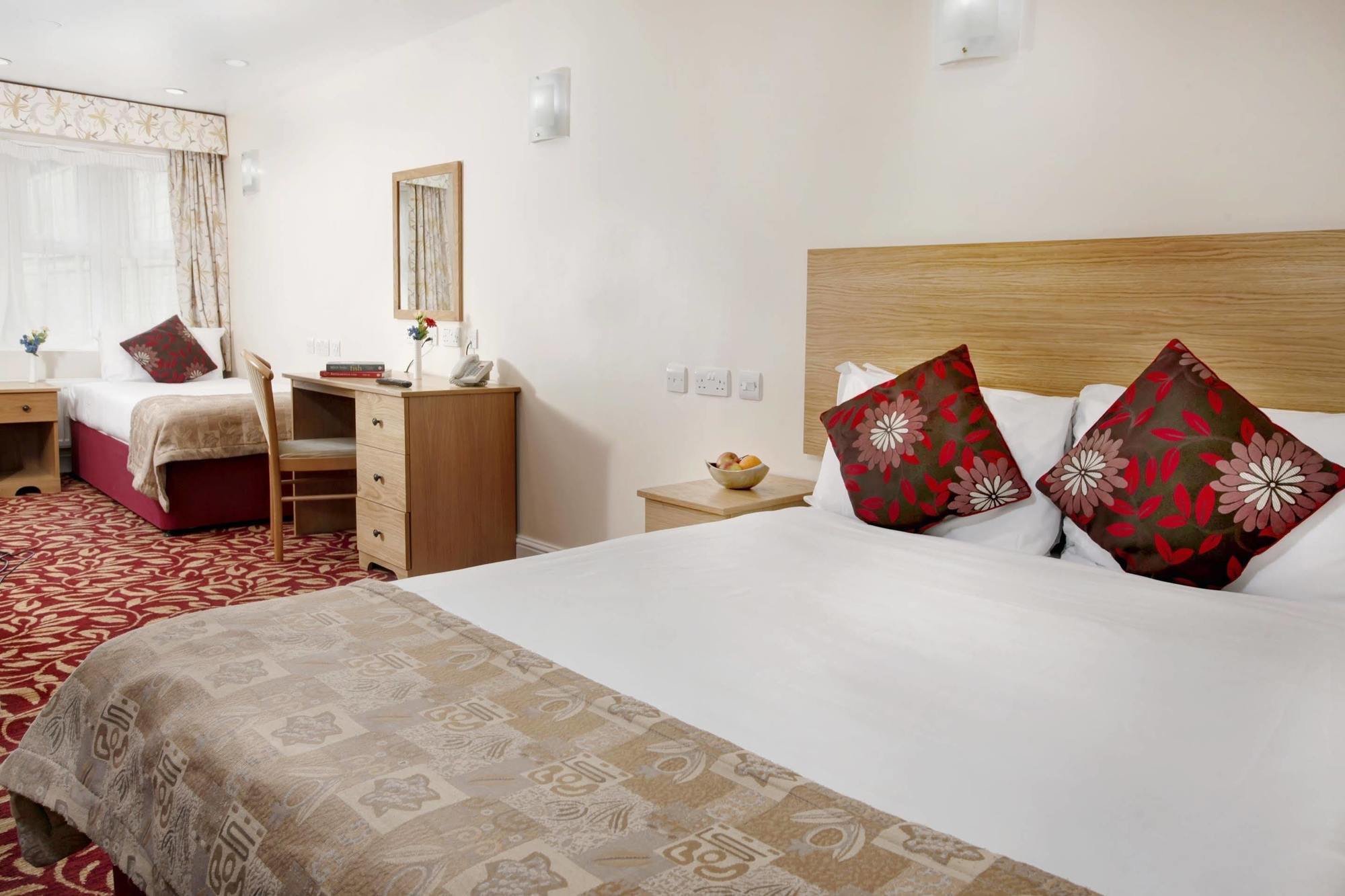 Best Western London Ilford Hotel Экстерьер фото