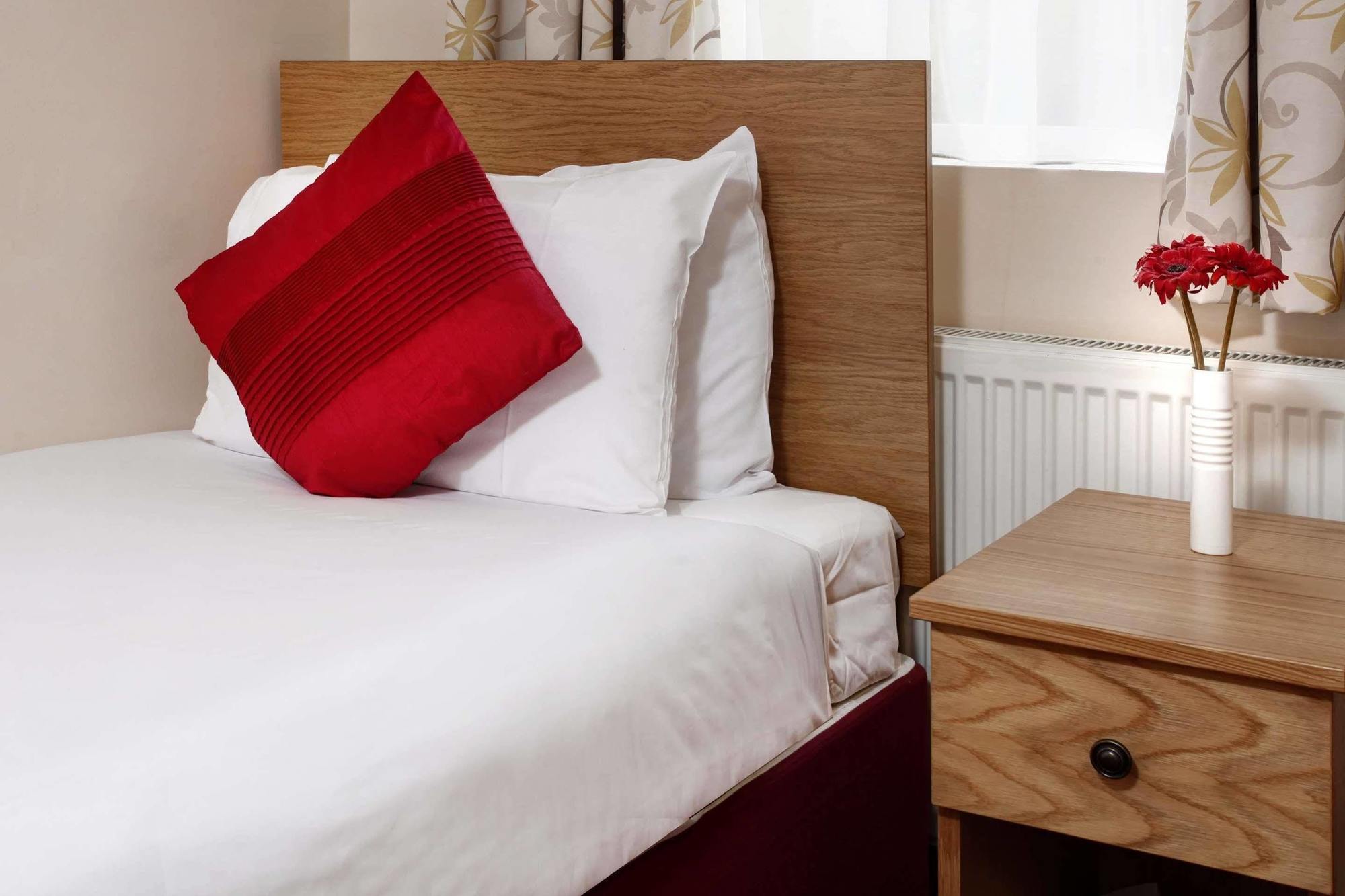 Best Western London Ilford Hotel Экстерьер фото